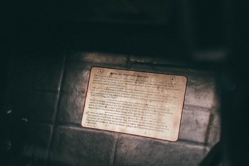 1988 Mercedes-Benz R107 560SL LHD For Sale (picture 26 of 184)