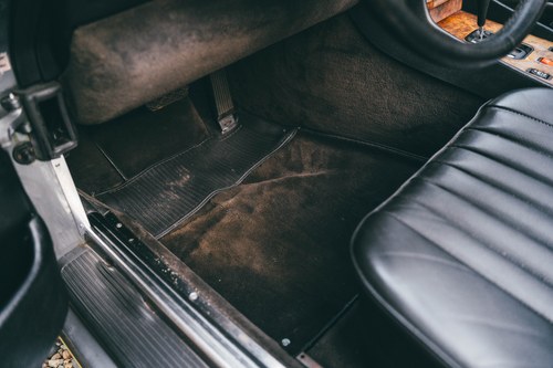 1988 Mercedes-Benz R107 560SL LHD For Sale (picture 30 of 184)