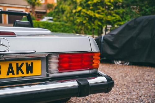 1988 Mercedes-Benz R107 560SL LHD For Sale (picture 119 of 184)