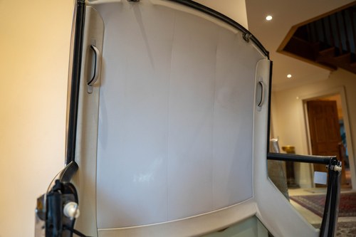 1988 Mercedes-Benz R107 560SL LHD For Sale (picture 135 of 184)