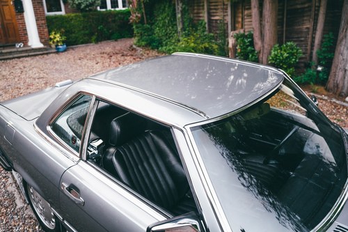 1988 Mercedes-Benz R107 560SL LHD For Sale (picture 145 of 184)