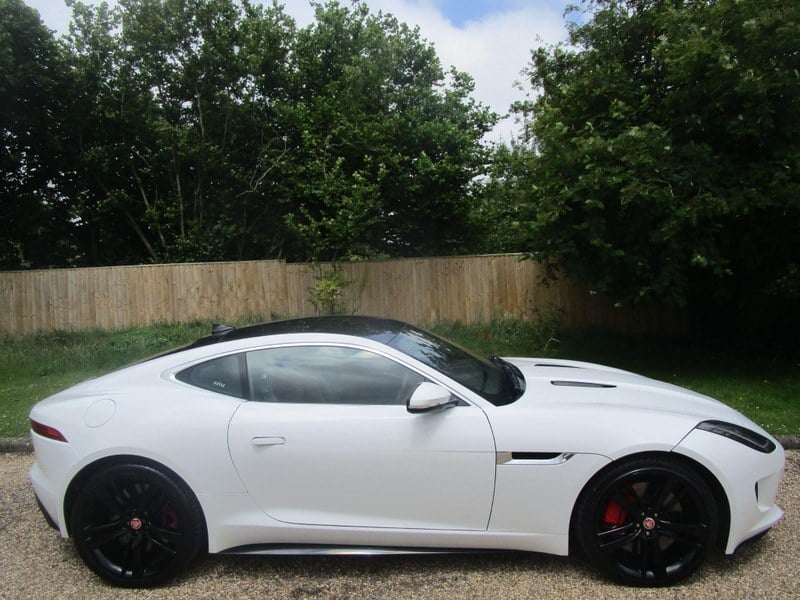 2014 Jaguar F-Type R