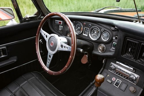 1973 MG B Roadster In vendita (immagine 6 di 106)