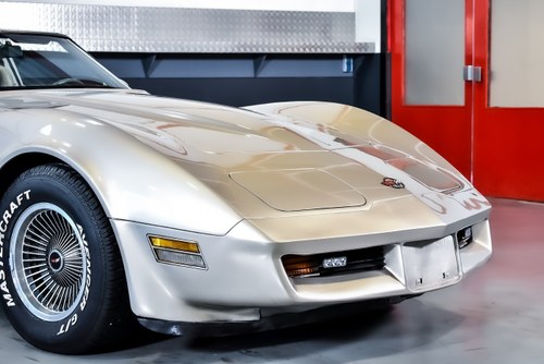 1982 Chevrolet Corvette C3 Collector’s Edition 5.7L 350CI Cross Fire Injection zum Verkauf (Bild 56 von 95)