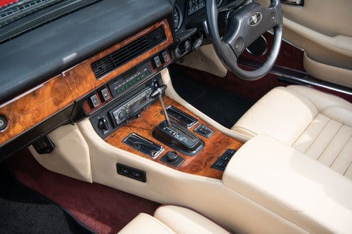 1989 Jaguar XJ-S Convertible à venda (imagem 25 de 198)