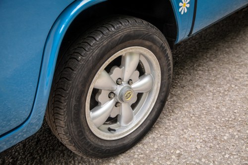 1974 Volkswagen Type 2 Westfalia-Style Camper Conversion For Sale (picture 17 of 91)