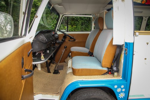 1974 Volkswagen Type 2 Westfalia-Style Camper Conversion For Sale (picture 30 of 91)