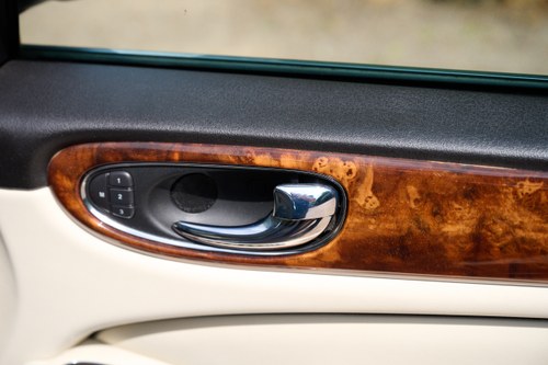 2007 Jaguar XJ8 V8 Se Auto zum Verkauf (Bild 31 von 186)