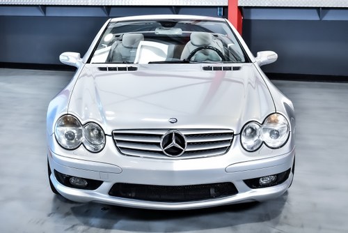 2005 Mercedes-Benz R230 SL55 Convertible 5,5L V8 In vendita (immagine 2 di 96)