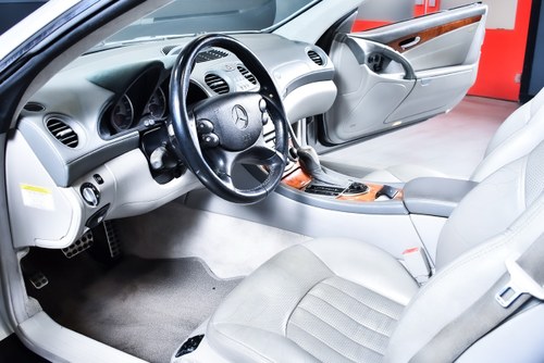 2005 Mercedes-Benz R230 SL55 Convertible 5,5L V8 In vendita (immagine 44 di 96)