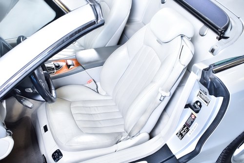 2005 Mercedes-Benz R230 SL55 Convertible 5,5L V8 In vendita (immagine 45 di 96)