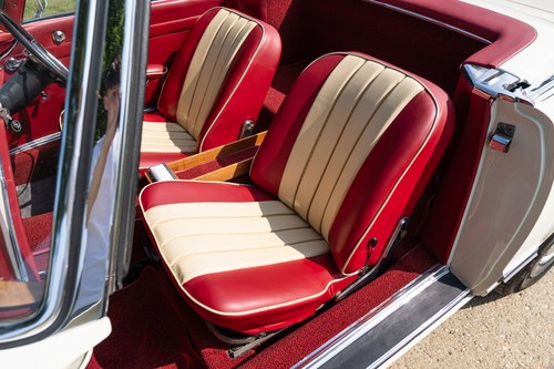 1965 Mercedes-Benz 230SL (W113) For Sale (picture 68 of 119)