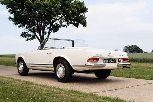 1965 Mercedes-Benz 230SL (W113) For Sale (picture 4 of 119)