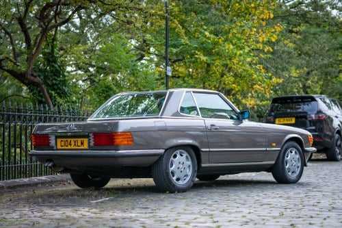 1986 Mercees-Benz R107 420SL zum Verkauf (Bild 13 von 175)