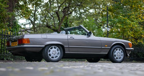 1986 Mercees-Benz R107 420SL zum Verkauf (Bild 18 von 175)