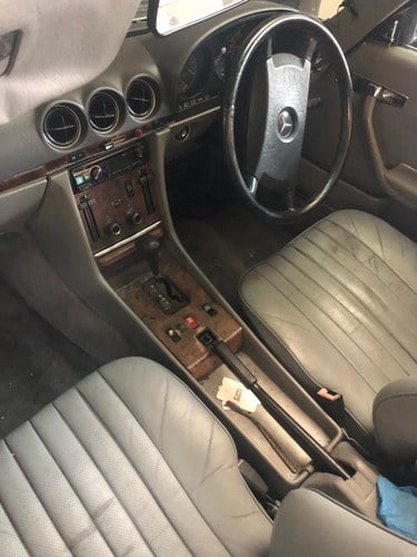 1986 Mercees-Benz R107 420SL zum Verkauf (Bild 83 von 175)