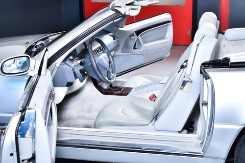 1999 Mercedes-Benz SL500 R129 Te koop (foto 35 van 99)