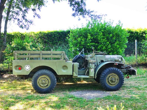 1945 Dodge Canada D ¾ APT à vendre (picture 2 of 60)