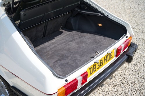 1986 Ford Capri Mk3 2.8i Special à vendre (picture 99 of 202)