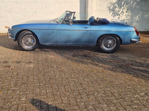 1973 MG B Roadster MGB à vendre (picture 30 of 195)