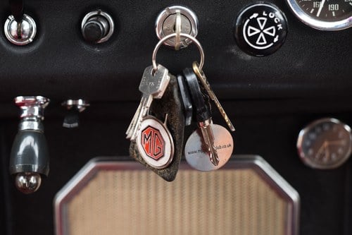 1968 MG MGC GT Te koop (foto 48 van 170)