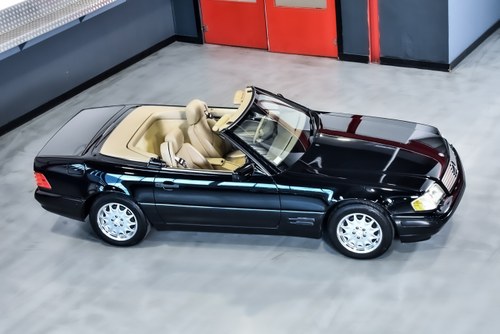 1998 Mercedes-Benz R129 SL500 Convertible 5,0L V8 (68k miles) In vendita (immagine 17 di 137)