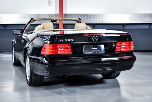 1998 Mercedes-Benz R129 SL500 Convertible 5,0L V8 (68k miles) In vendita (immagine 21 di 137)