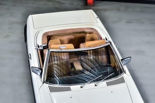 1984 Mercedes-Benz R107 380SL Convertible 3,8L V8 En venta (imagen 77 de 135)