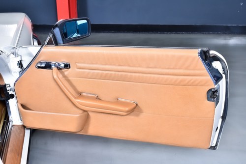 1984 Mercedes-Benz R107 380SL Convertible 3,8L V8 En venta (imagen 46 de 135)