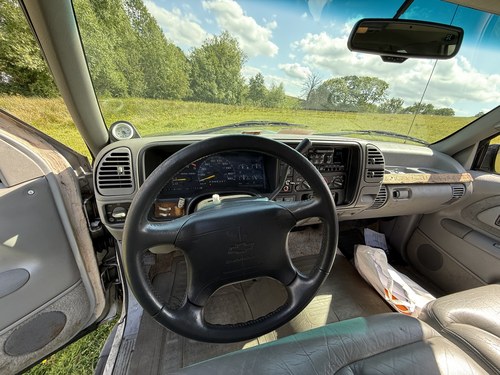 1997 Chevrolet Suburban For Sale (picture 8 of 16)