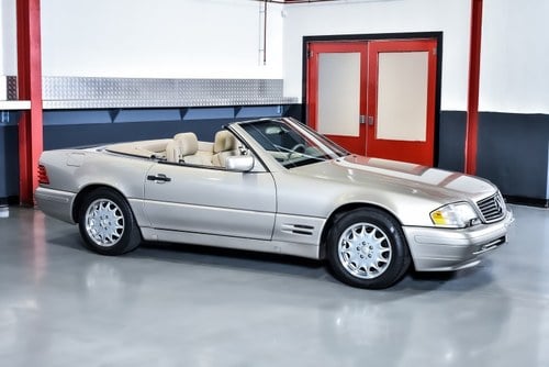 1998 Mercedes-Benz SL500 Convertible 5,0L V8 zum Verkauf (Bild 11 von 146)