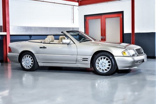 1998 Mercedes-Benz SL500 Convertible 5,0L V8 zum Verkauf (Bild 12 von 146)