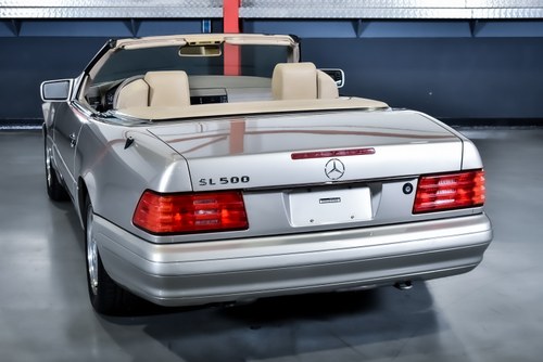 1998 Mercedes-Benz SL500 Convertible 5,0L V8 zum Verkauf (Bild 20 von 146)