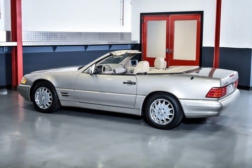 1998 Mercedes-Benz SL500 Convertible 5,0L V8 zum Verkauf (Bild 24 von 146)