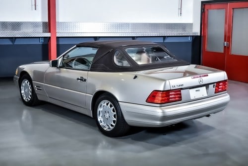 1998 Mercedes-Benz SL500 Convertible 5,0L V8 zum Verkauf (Bild 32 von 146)