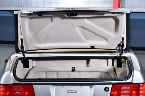 1998 Mercedes-Benz SL500 Convertible 5,0L V8 zum Verkauf (Bild 61 von 146)