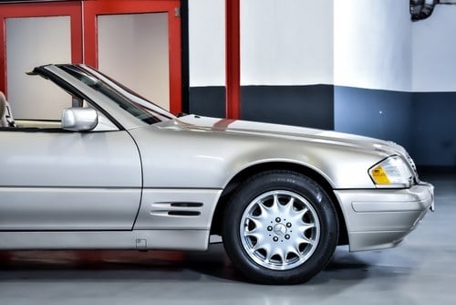 1998 Mercedes-Benz SL500 Convertible 5,0L V8 zum Verkauf (Bild 71 von 146)