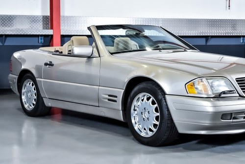 1998 Mercedes-Benz SL500 Convertible 5,0L V8 zum Verkauf (Bild 77 von 146)
