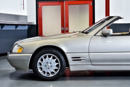 1998 Mercedes-Benz SL500 Convertible 5,0L V8 zum Verkauf (Bild 94 von 146)