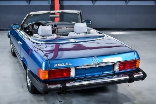 1984 Mercedes-Benz R107 380SL Convertible 3,8L V8 à vendre (picture 19 of 133)