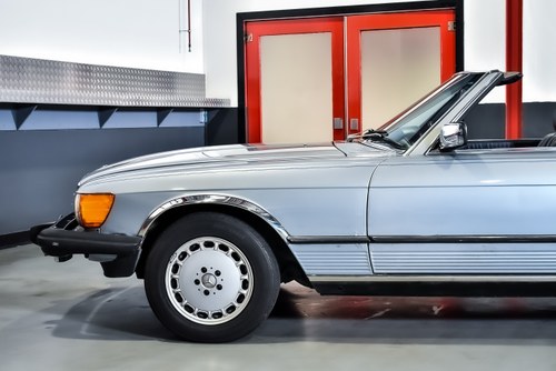 1984 Mercedes-Benz R107 380SL Convertible 3,8L V8 In vendita (immagine 75 di 128)