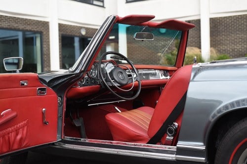 1968 Mercedes-Benz W113 280SL Automatic For Sale (picture 26 of 178)