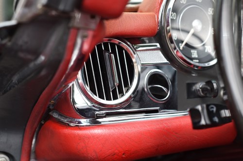 1968 Mercedes-Benz W113 280SL Automatic For Sale (picture 48 of 178)