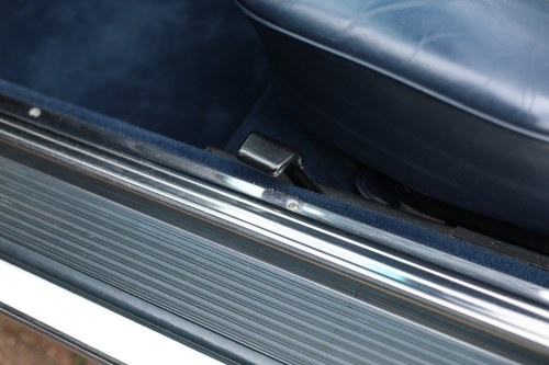 1989 Mercedes-Benz 300SL (R107) In vendita (immagine 38 di 295)