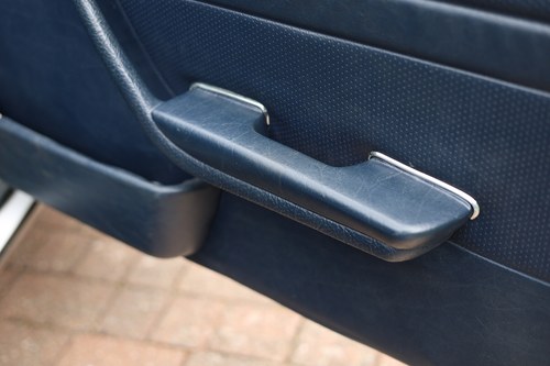 1989 Mercedes-Benz 300SL (R107) In vendita (immagine 50 di 295)