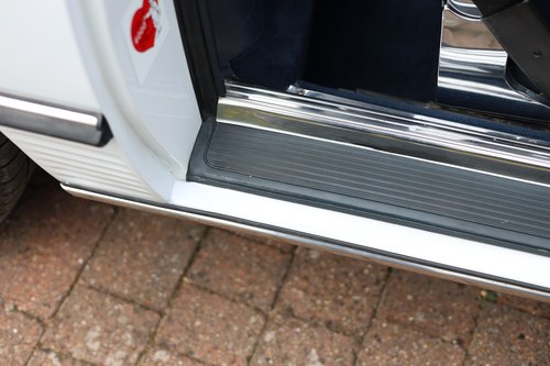 1989 Mercedes-Benz 300SL (R107) In vendita (immagine 54 di 295)