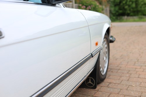 1989 Mercedes-Benz 300SL (R107) In vendita (immagine 166 di 295)