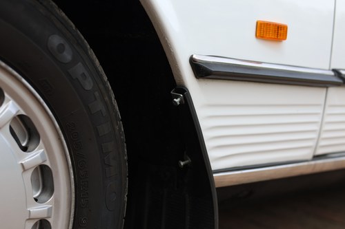 1989 Mercedes-Benz 300SL (R107) In vendita (immagine 198 di 295)