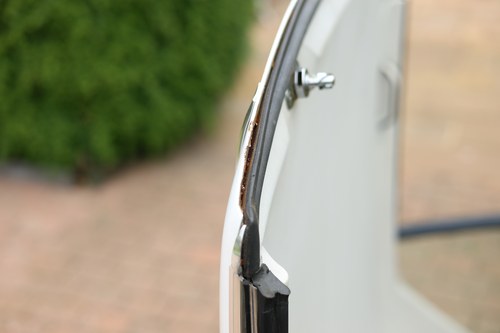 1989 Mercedes-Benz 300SL (R107) In vendita (immagine 209 di 295)