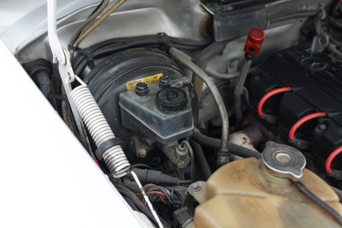 1989 Mercedes-Benz 300SL (R107) In vendita (immagine 227 di 295)